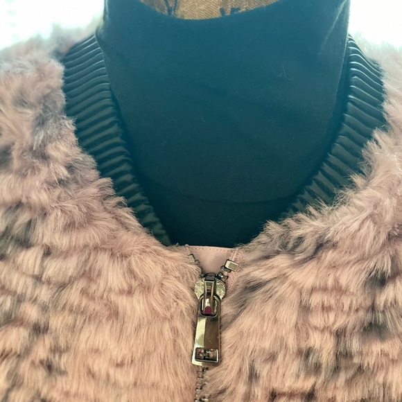 Lavender Faux Fur GUESS Jacket - Picture 9 of 9